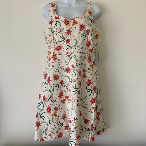 Cece Desert Floral Dress. Medium - Picture 3 of 6